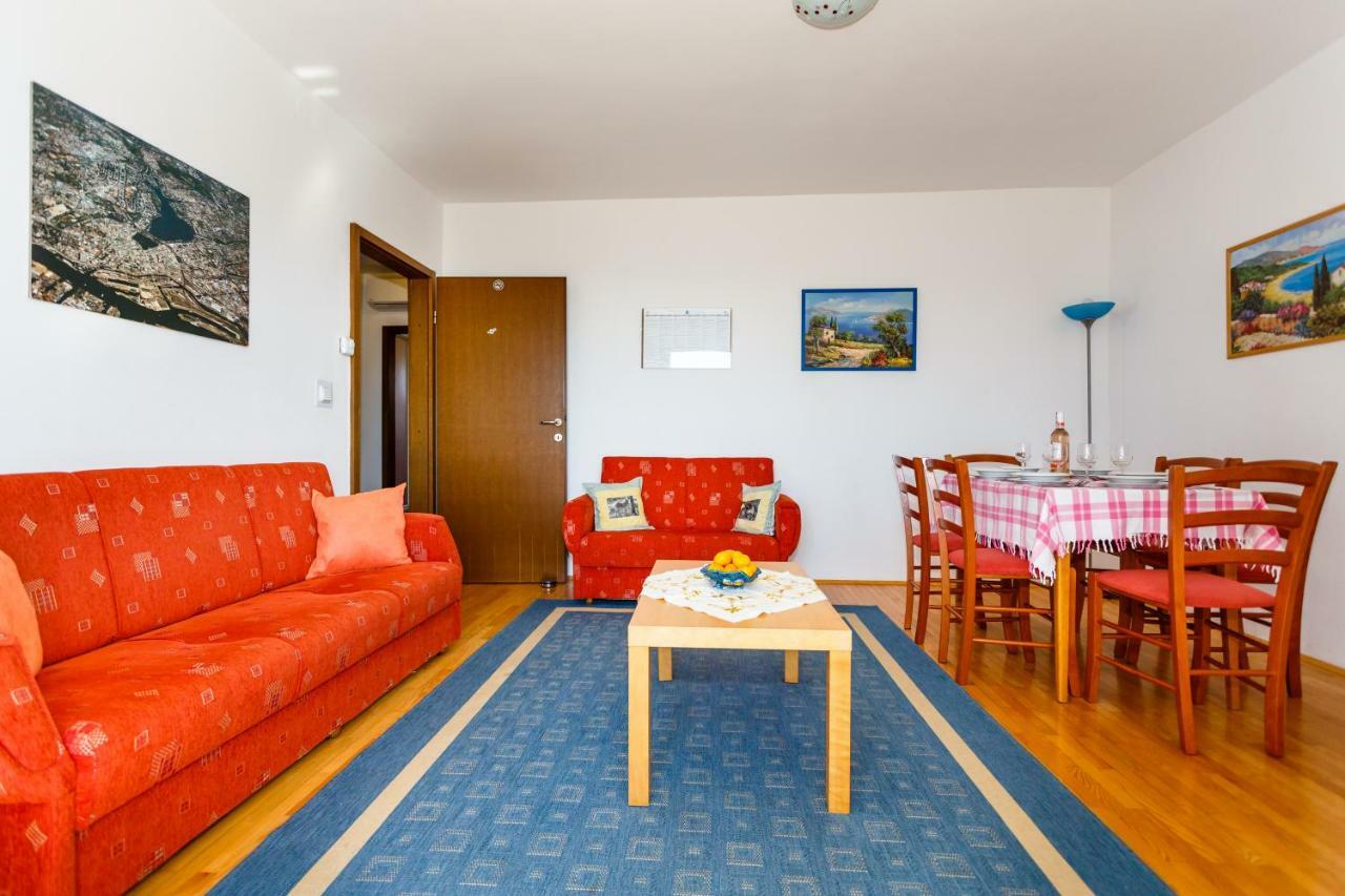 Apartment Anton Krk Town Exterior foto